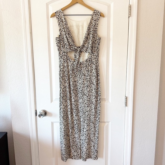 MAGGY LONDON Silk Animal Print Back Cut Out Maxi Dress - Picture 5 of 9